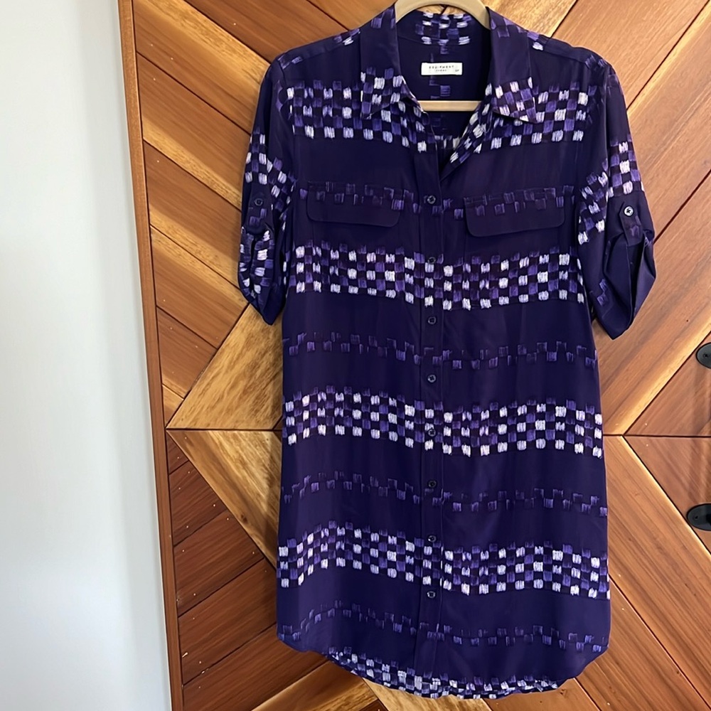 Equipment Femme Short sleeve Silk shirtdress, size Small